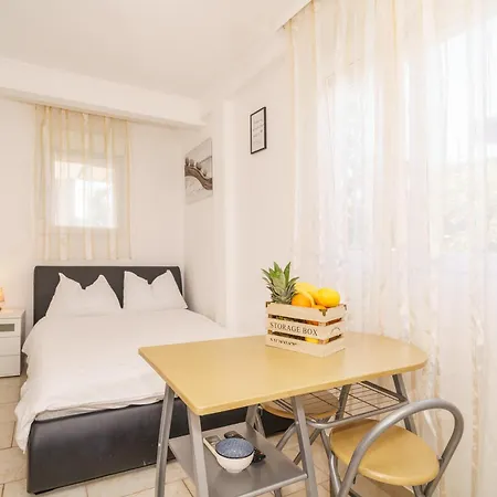 House Goran - First Floor * تْسْغيكفانِتْسا